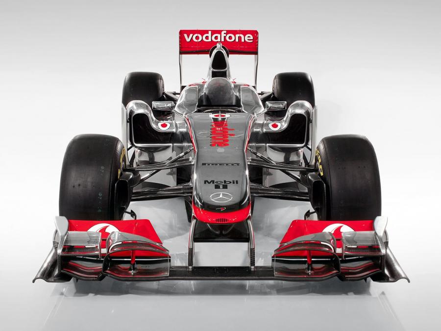  McLaren Mercedes-Benz MP4-26 2011 года  (фото 13 из 17)